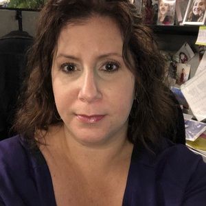 Meet your Posher, Kelly